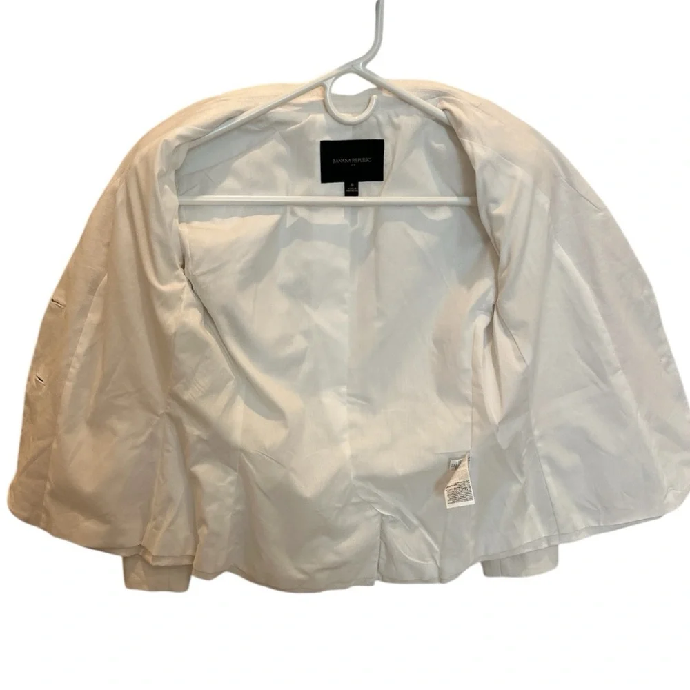 Banana Republic Linen Women's Off-White 3/4 length Crop Blazer - Picture 2 of 5